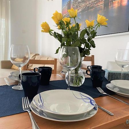 Milky Apartment With Balcony - 3 Km To Baltic Sea Gdańsk Zewnętrze zdjęcie