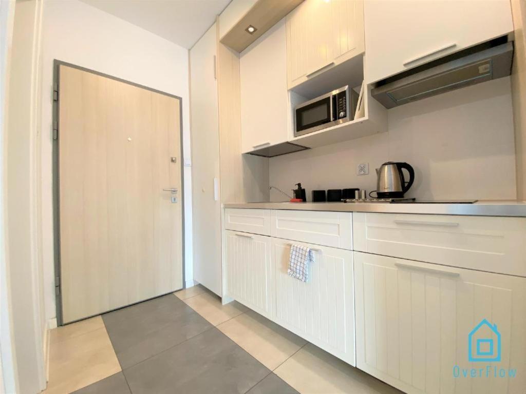 Milky Apartment With Balcony - 3 Km To Baltic Sea Gdańsk Zewnętrze zdjęcie